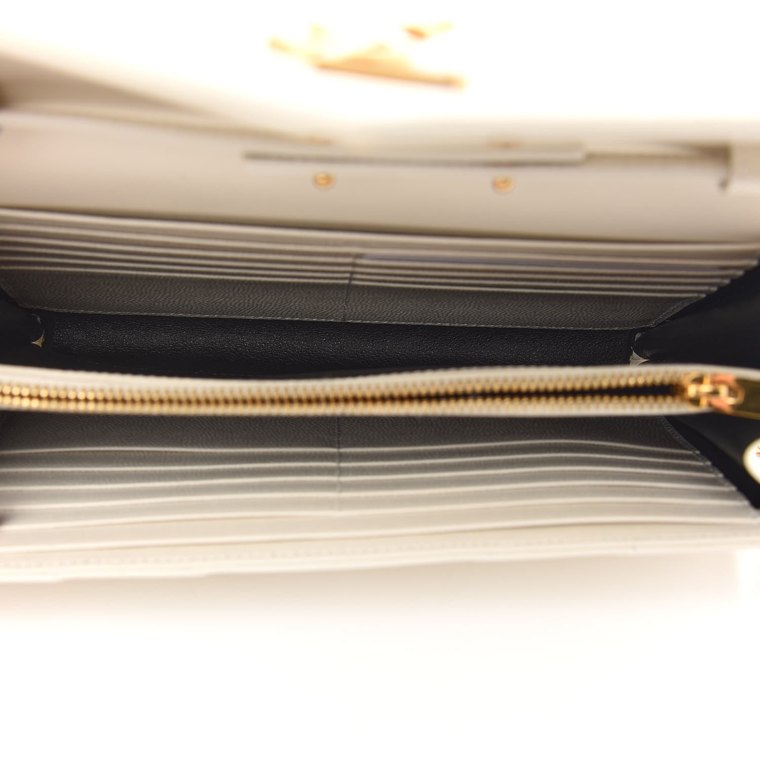 Saint Laurent Grain De Poudre Matelasse Chevron Monogram Chain Wallet Crema Soft 5 of 9
