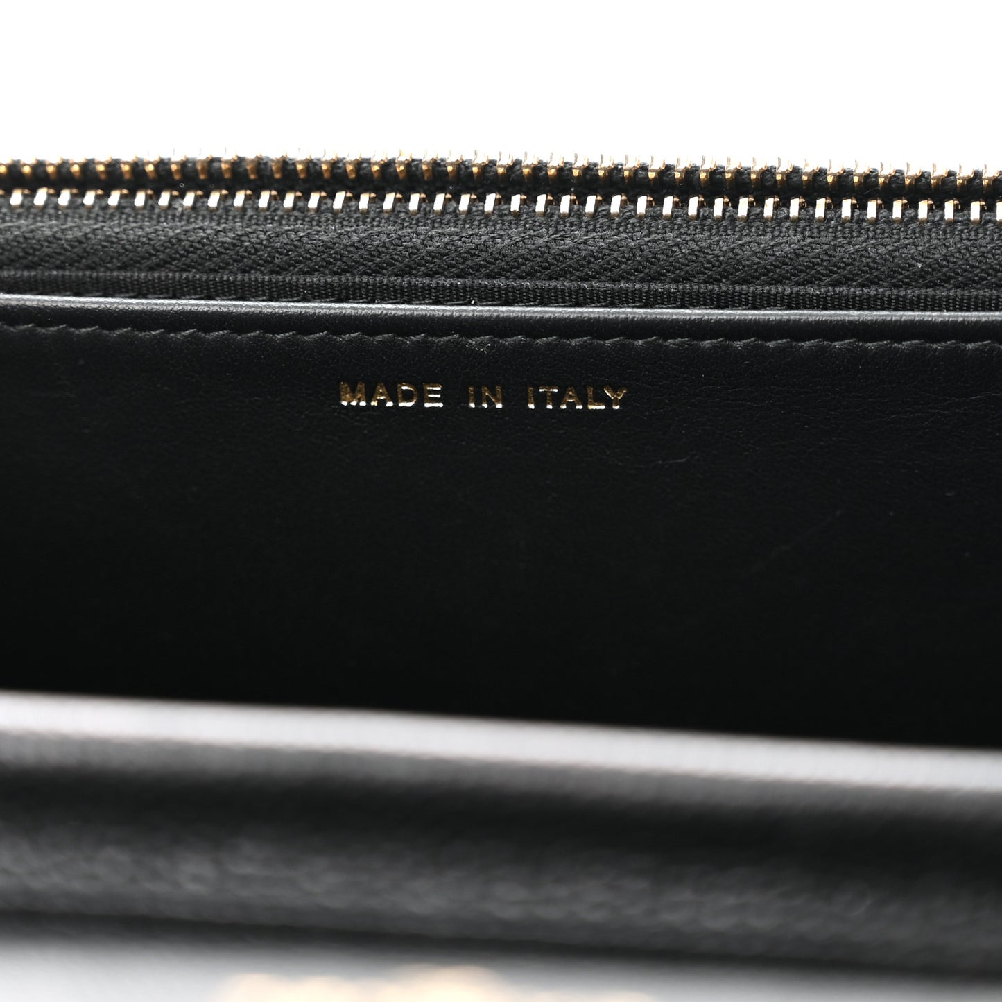 Caviar Quilted Golden Class Wallet On Chain WOC Black