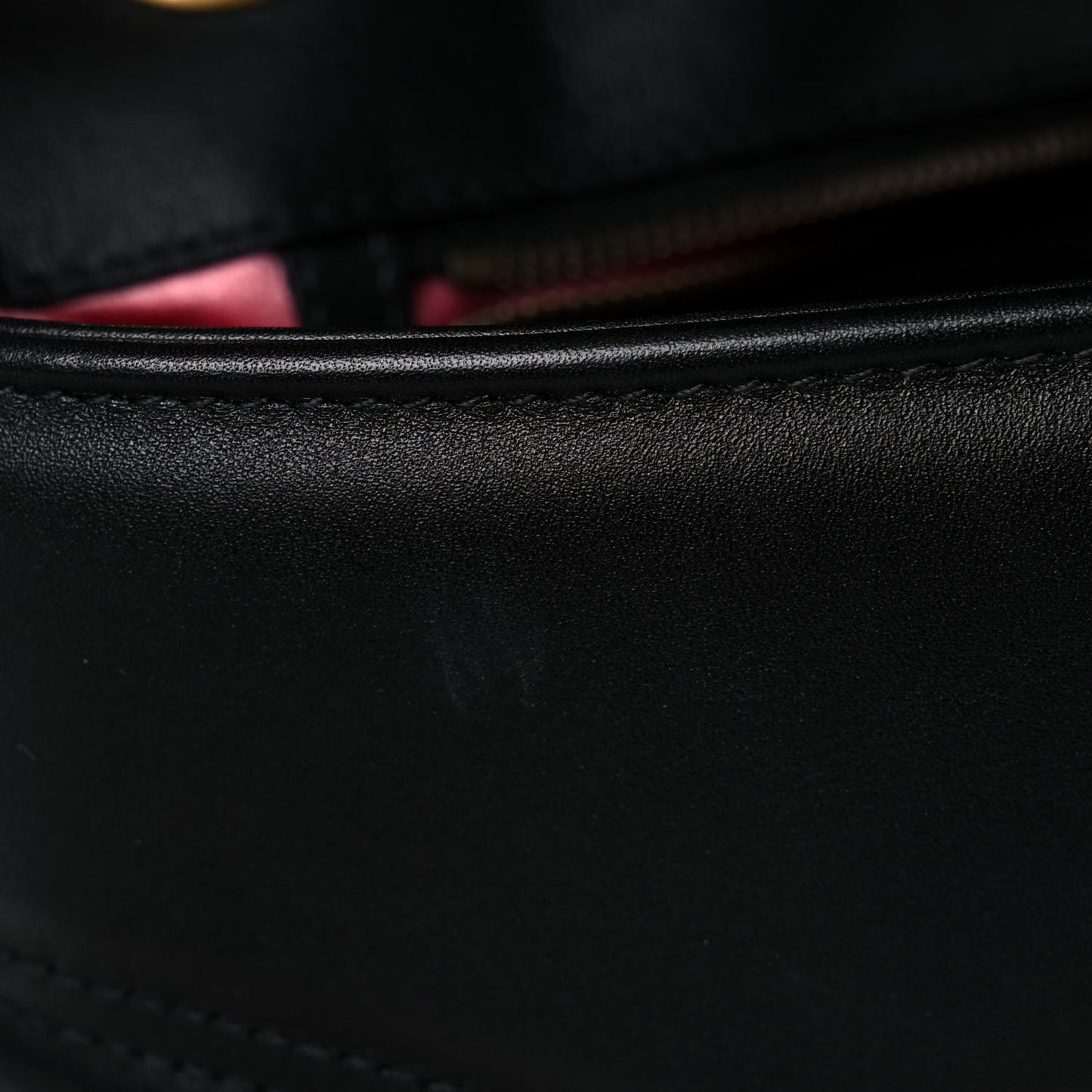 Calfskin Matelasse Medium GG Marmont Shoulder Bag Black White