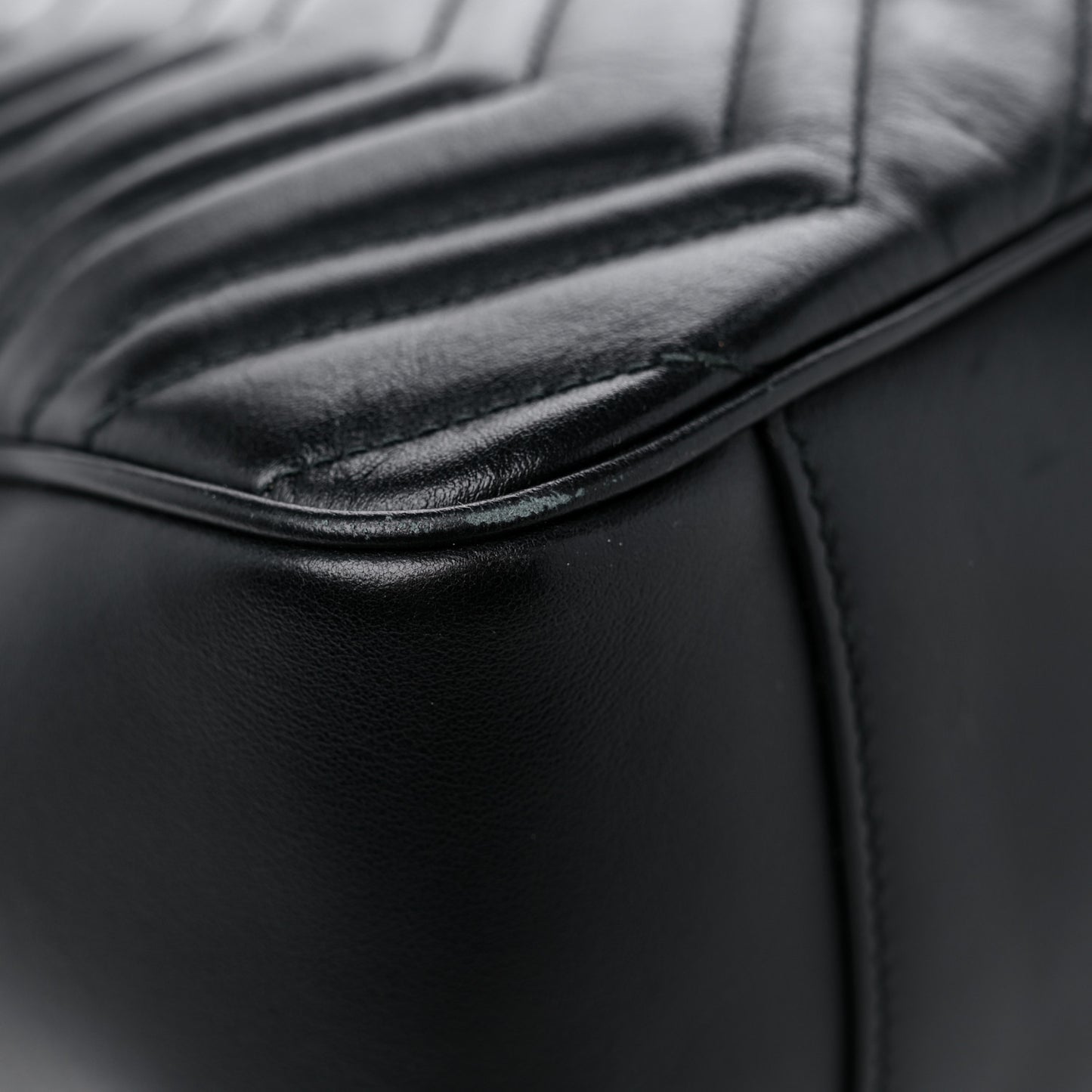 Calfskin Matelasse Large GG Marmont Shoulder Bag Black