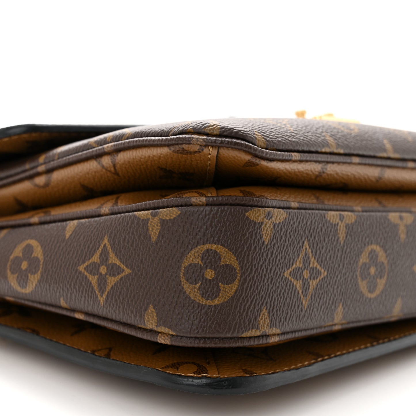 Reverse Monogram Pochette Metis