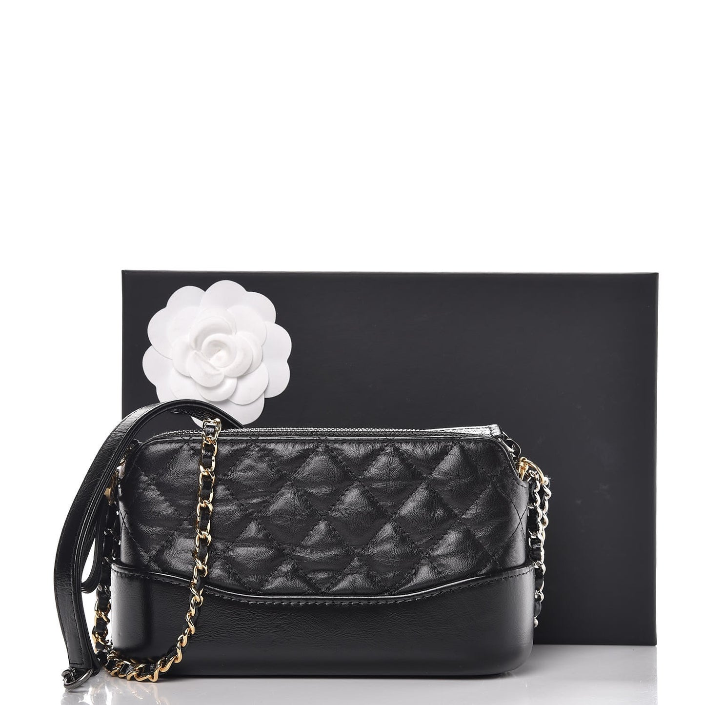 Aged Calfskin Quilted Small Gabrielle Clutch With Chain Black