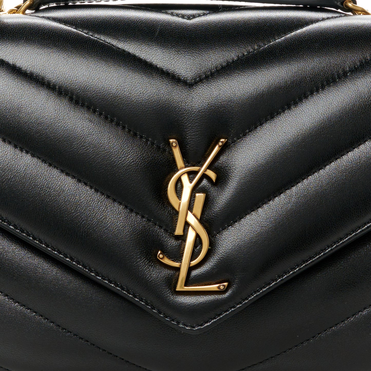 Lambskin Chevron Quilted Medium Loulou Black