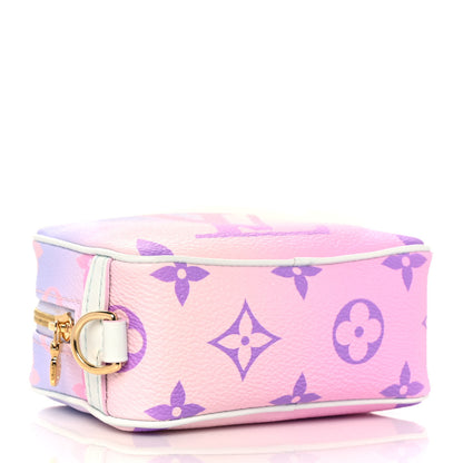 Louis Vuitton Monogram Giant Spring In The City Wapity Case Sunrise Pastel 4 of 9