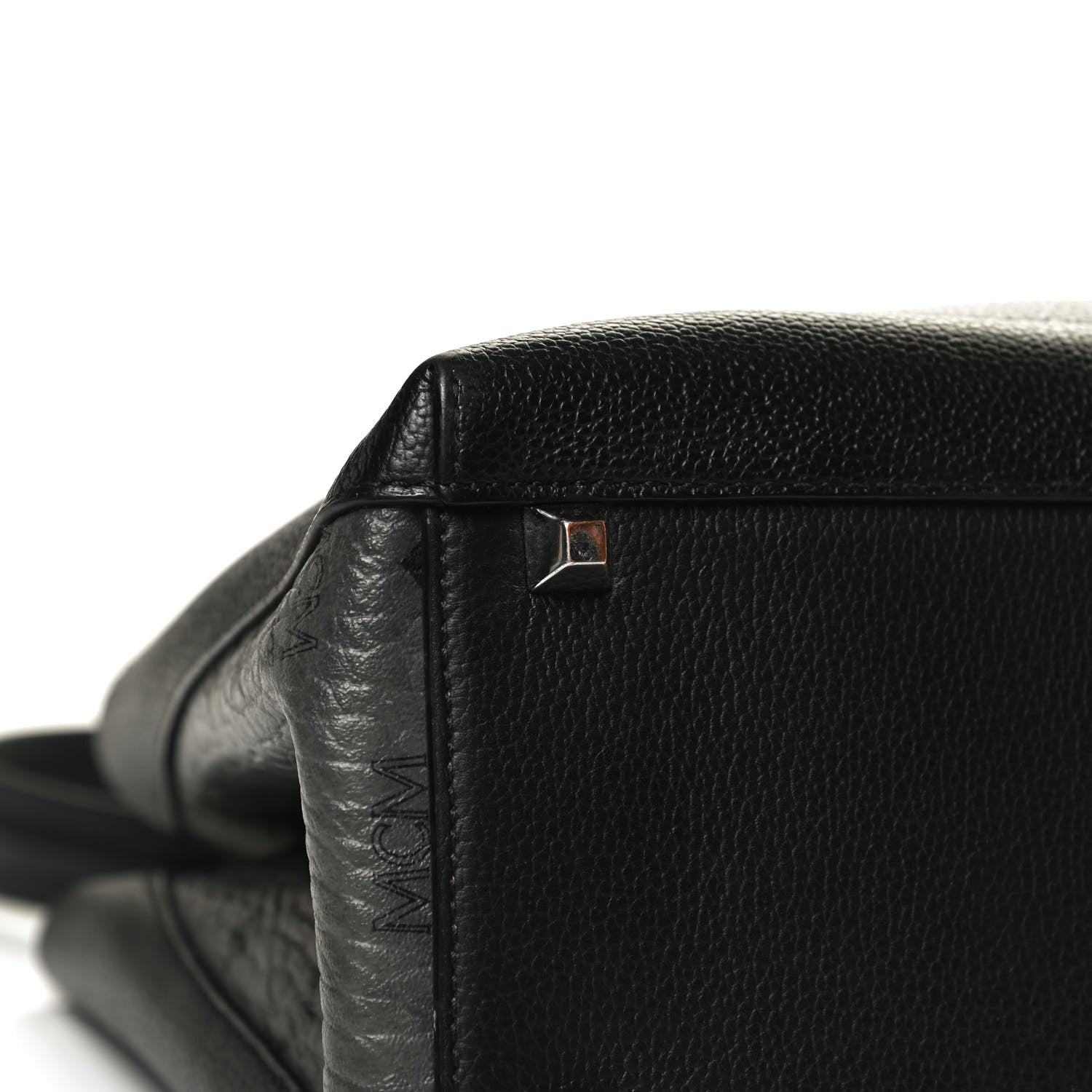 MCM Grained Calfskin Visetos Medium Sarah Hobo Black 9 of 17