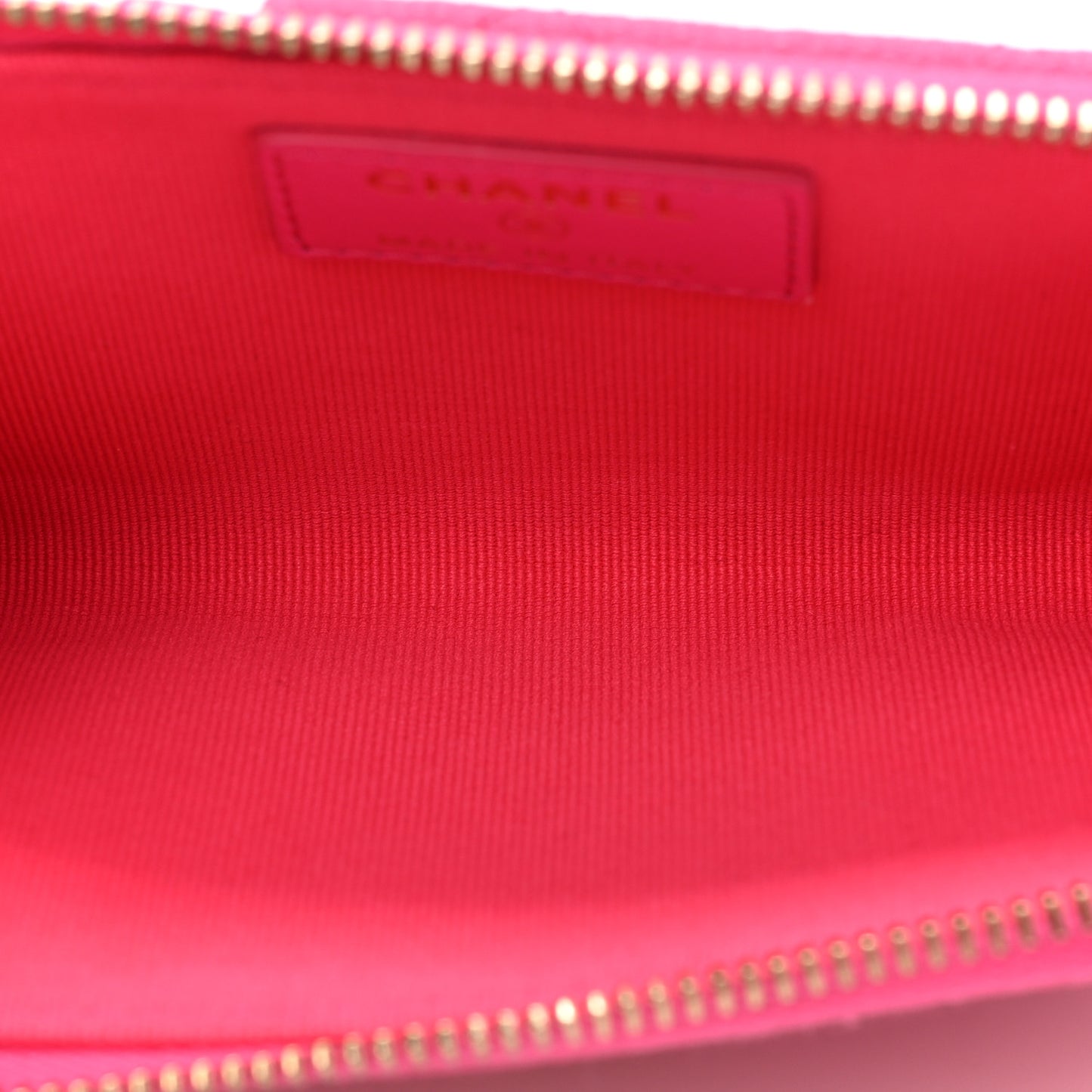 Caviar Quilted CC Zip Around Card Holder Pink