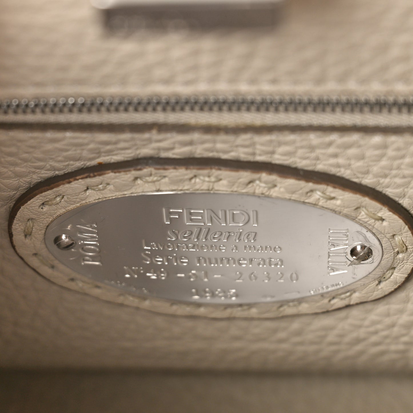 Cuoio Romano Selleria Bi-Color Mini Peekaboo Iconic Satchel Asfalto Latte