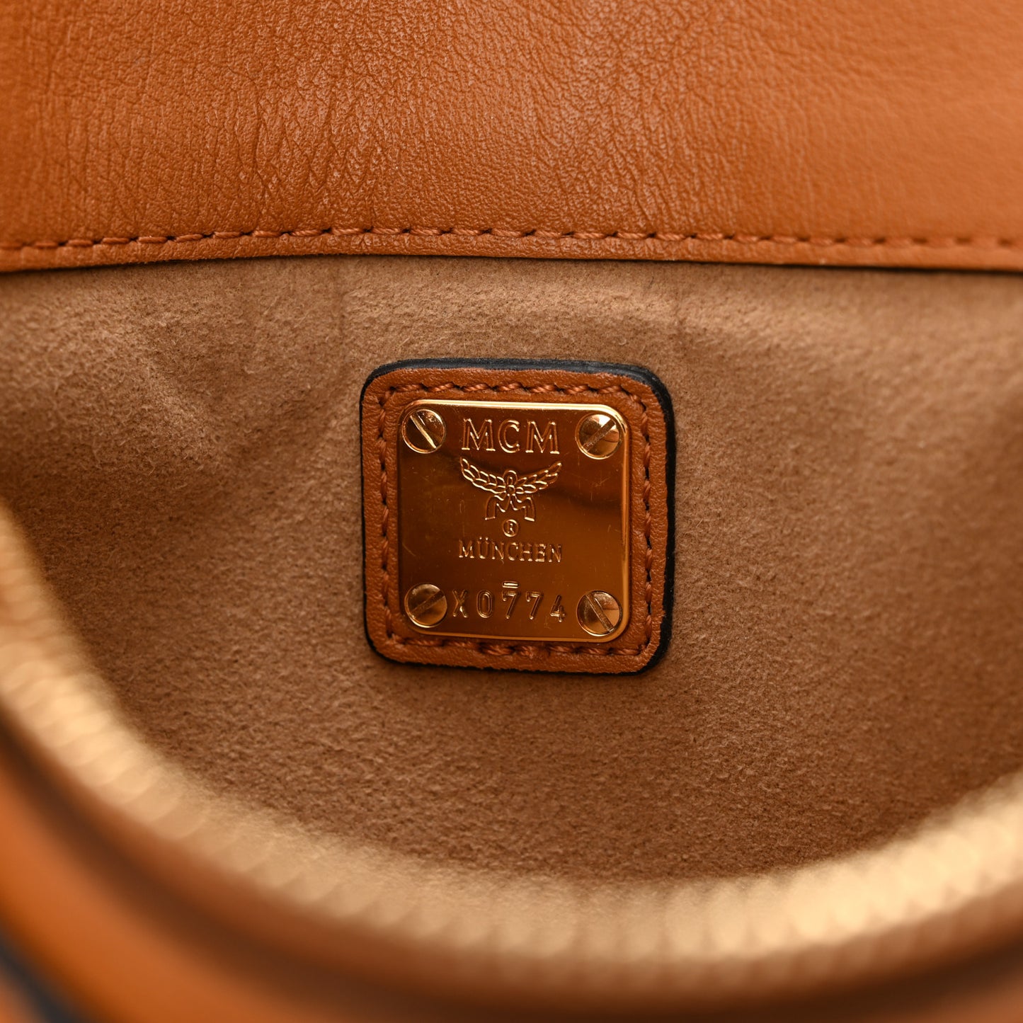 Visetos Small Millie Crossbody Bag Cognac