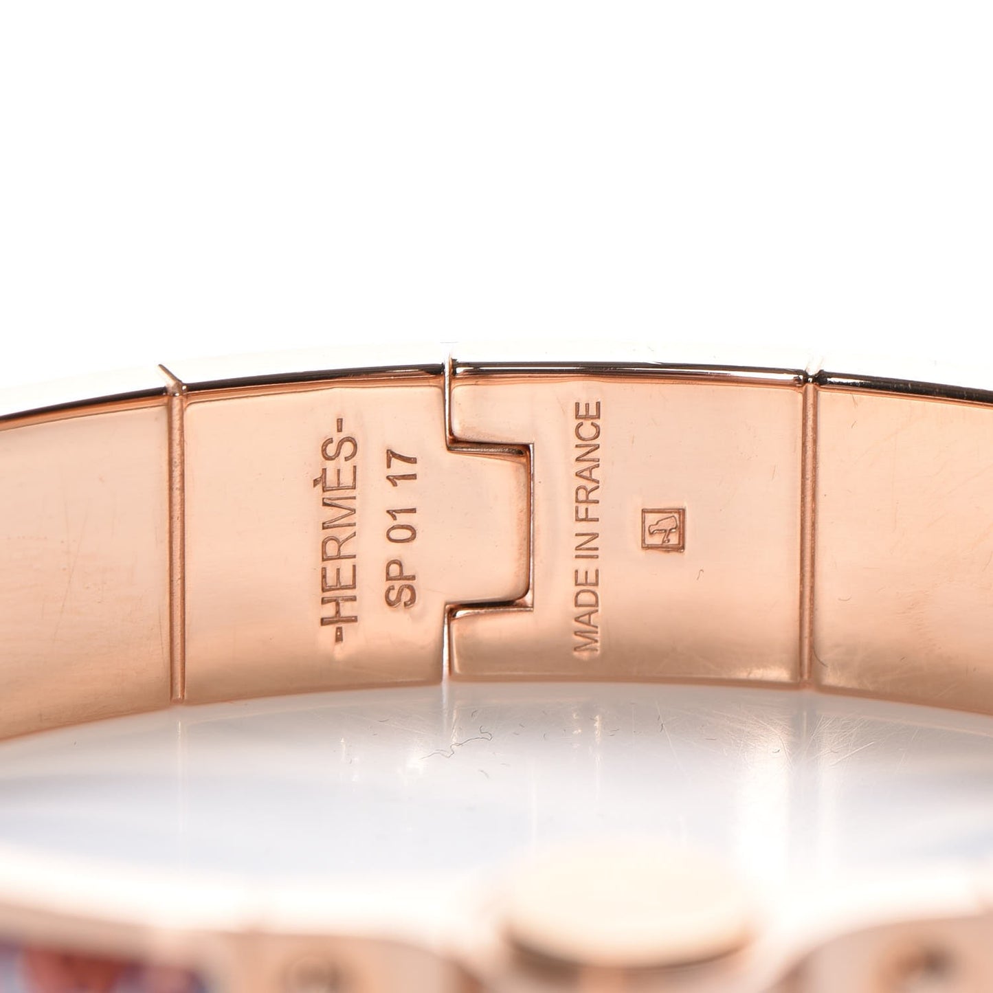 Enamel Printed Narrow Coup De Fouet Au Bloc Hinged Bracelet S Rayon X