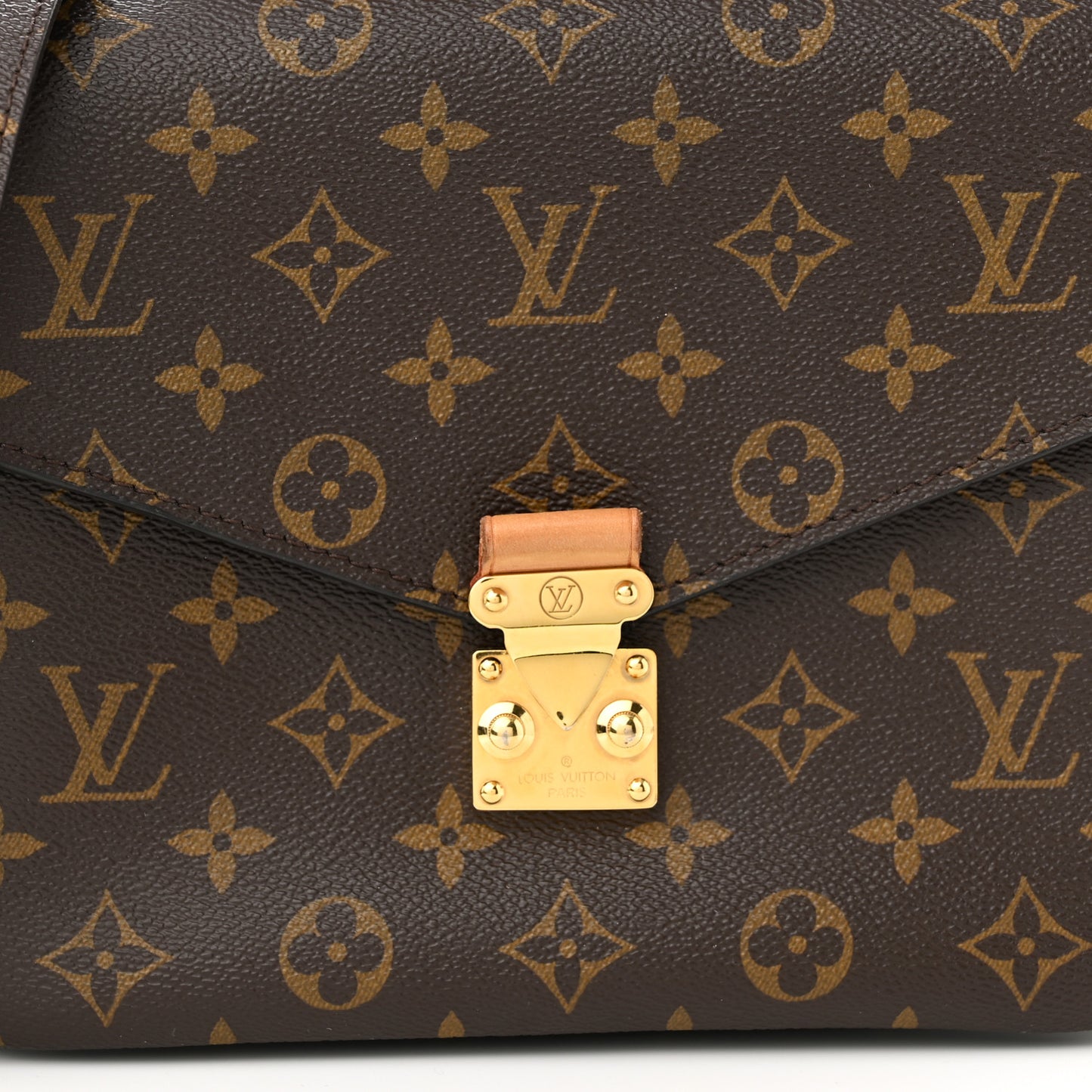 Monogram Pochette Metis
