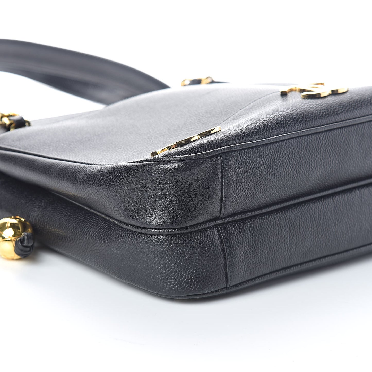 Caviar CC Shoulder Bag Black