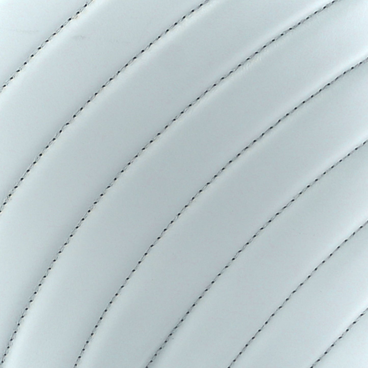 Smooth Calfskin Quilted Medium Roy Clutch Airy Grey