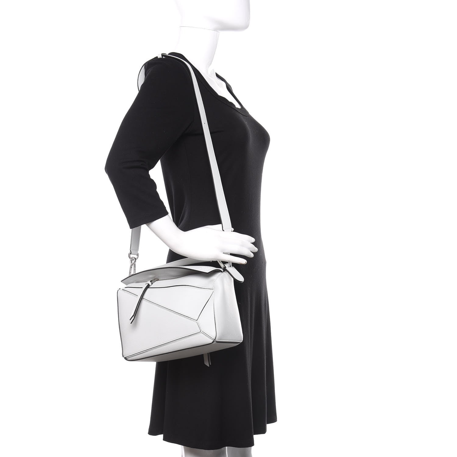 Loewe Calfskin Small Puzzle Bag Kaolin 2 of 8