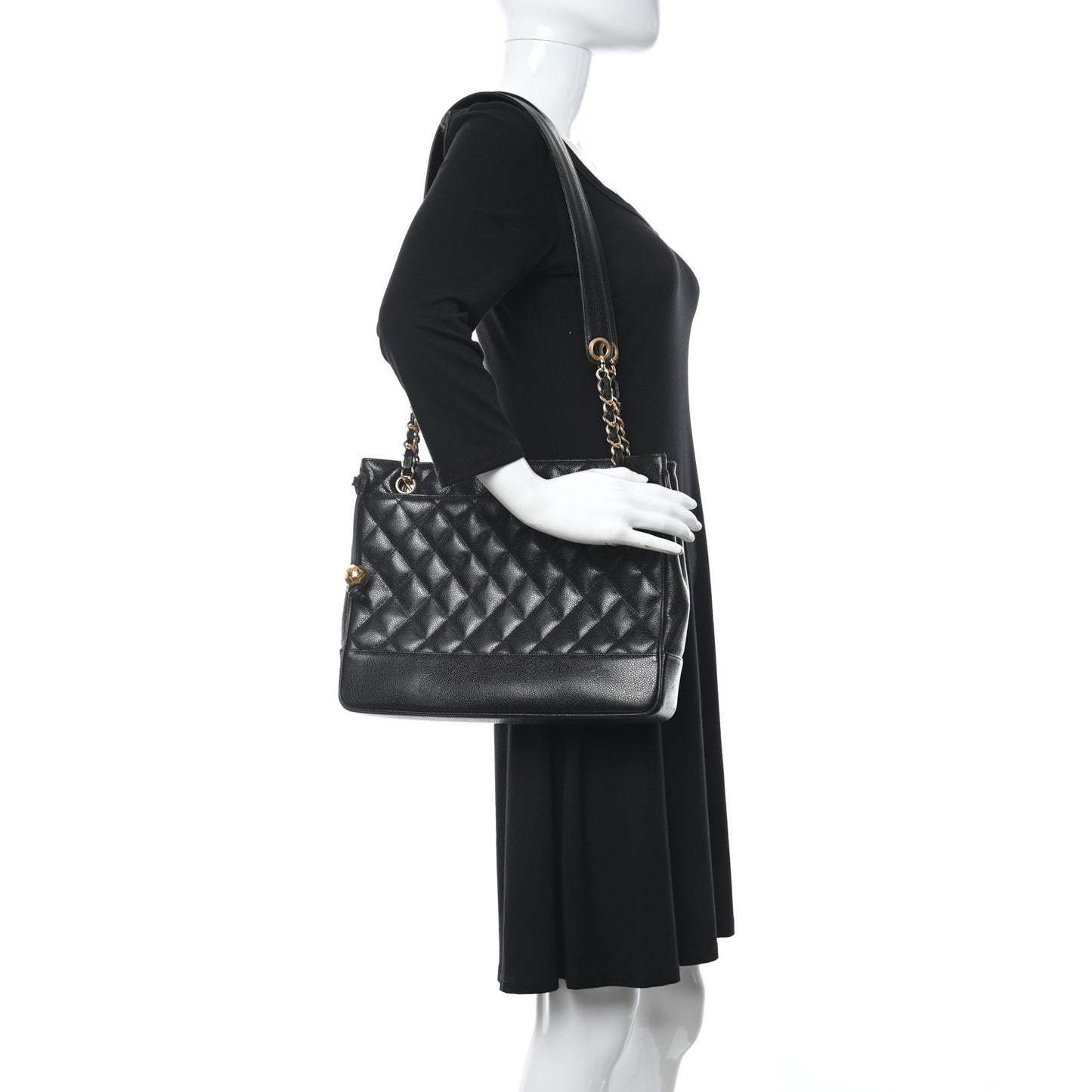 Caviar Quilted Shoulder Bag Black