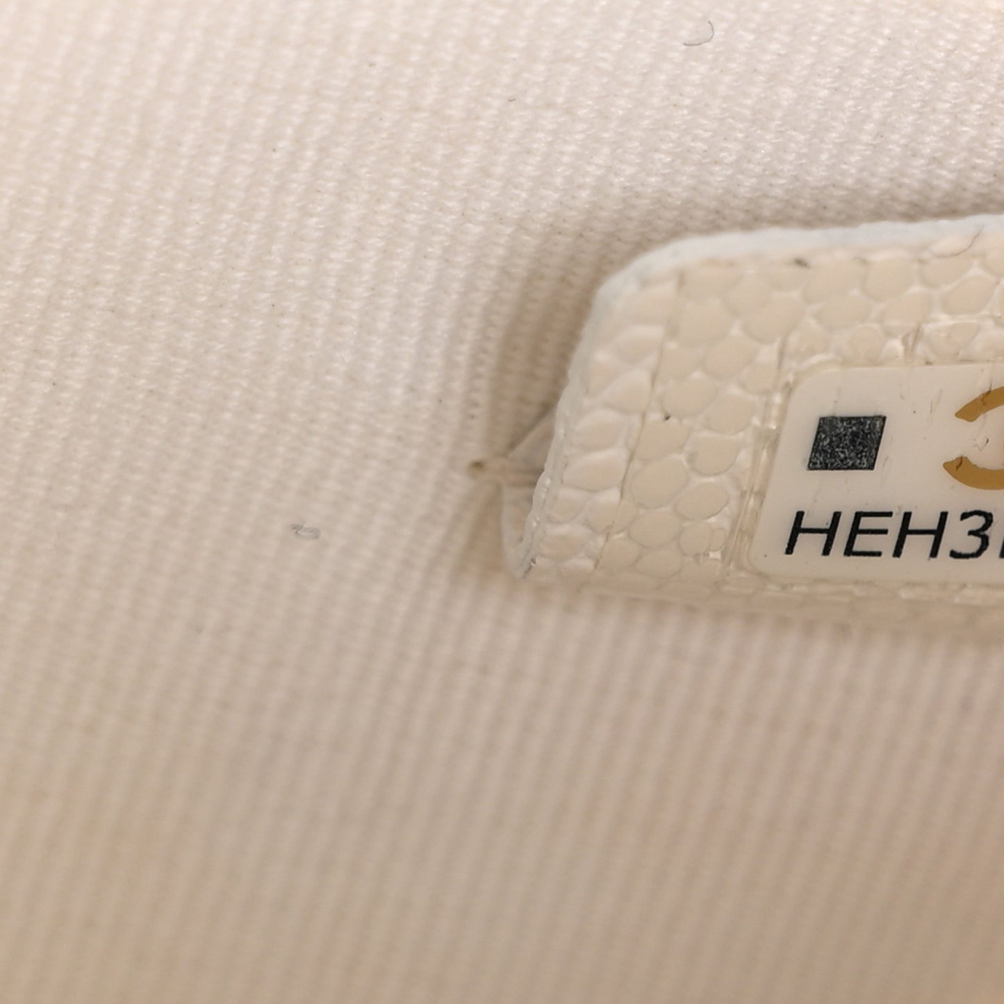Caviar Quilted Cosmetic Case White