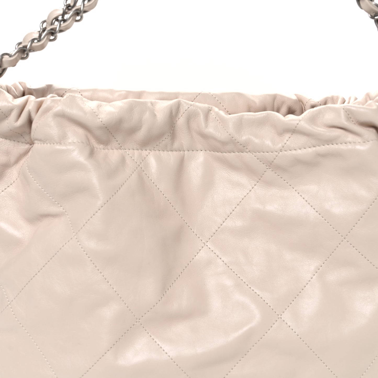 Shiny Calfskin Quilted Chanel 22 Ecru