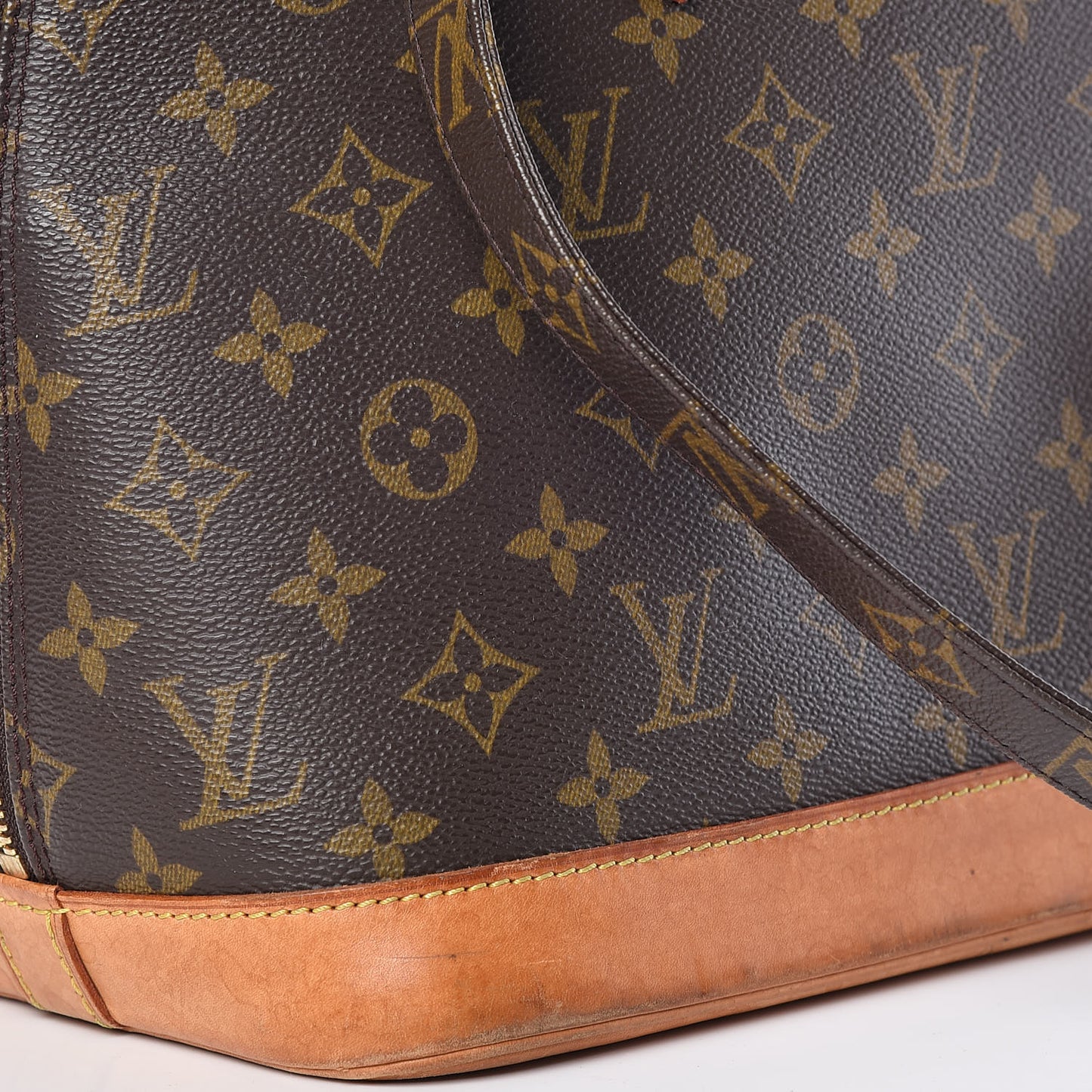 Monogram Alma PM