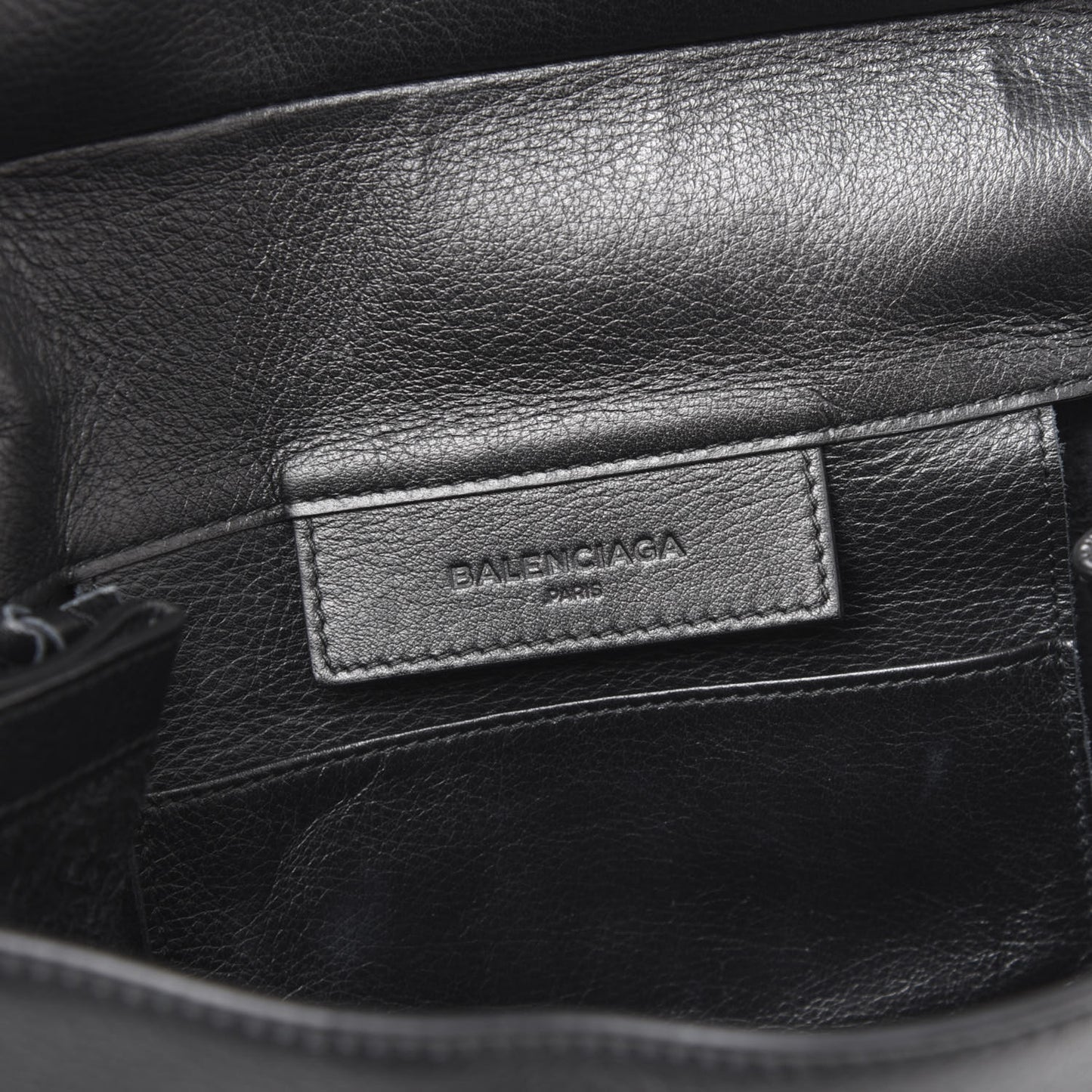 Veau Papier Sight Clutch Black