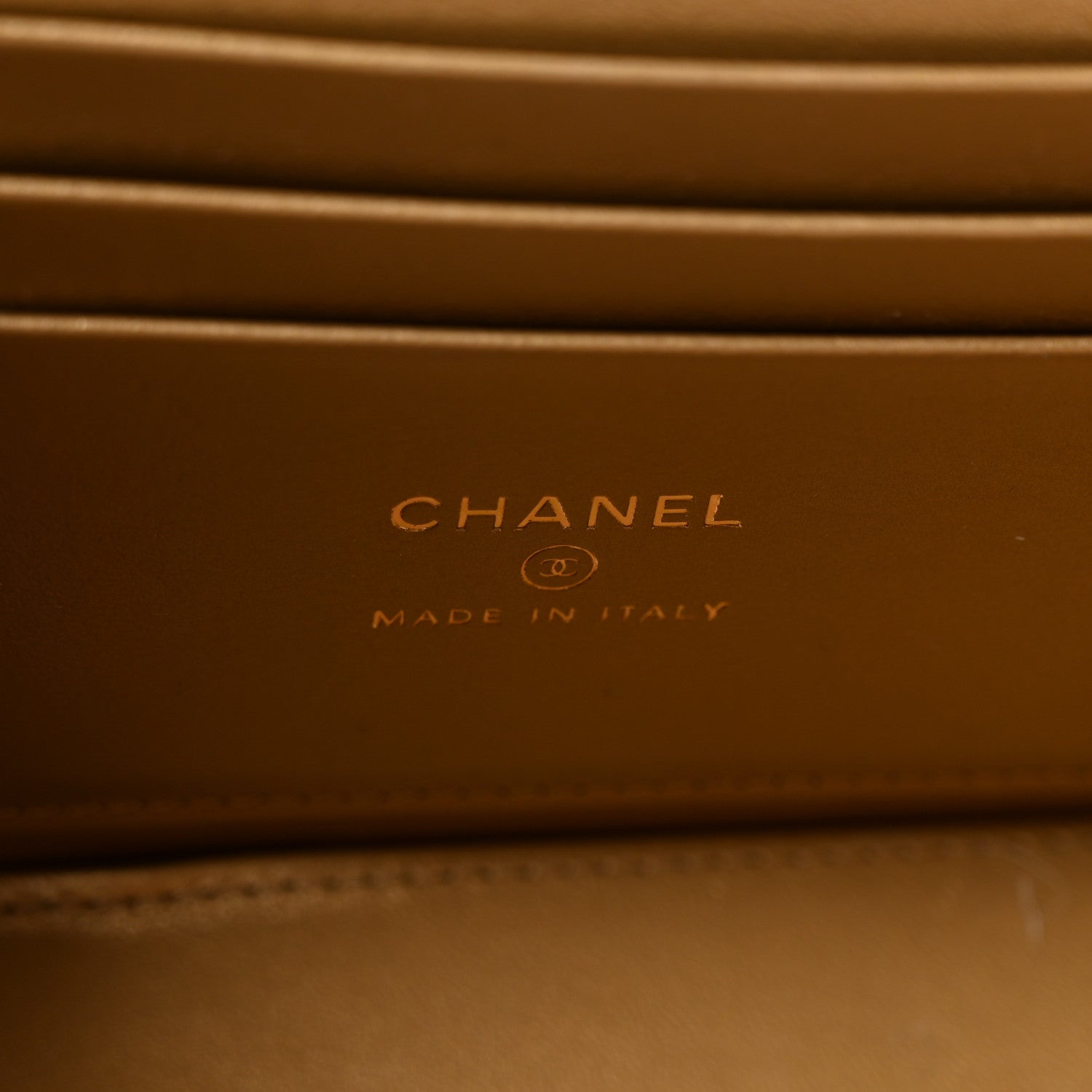 Chanel Lambskin Quilted Small Pearl Crush Vanity Case With Chain Red 5 of 11