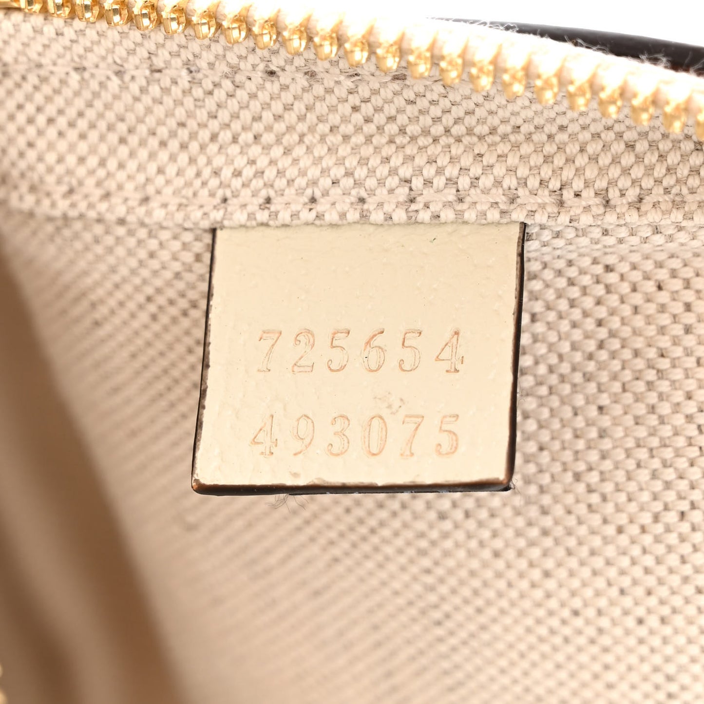 X PIKARAR GG Supreme Monogram Textured Dollar Calfskin Animal Print Retro Interlocking G Multi-Function Bag Beige Ebony Multicolor Mystic White