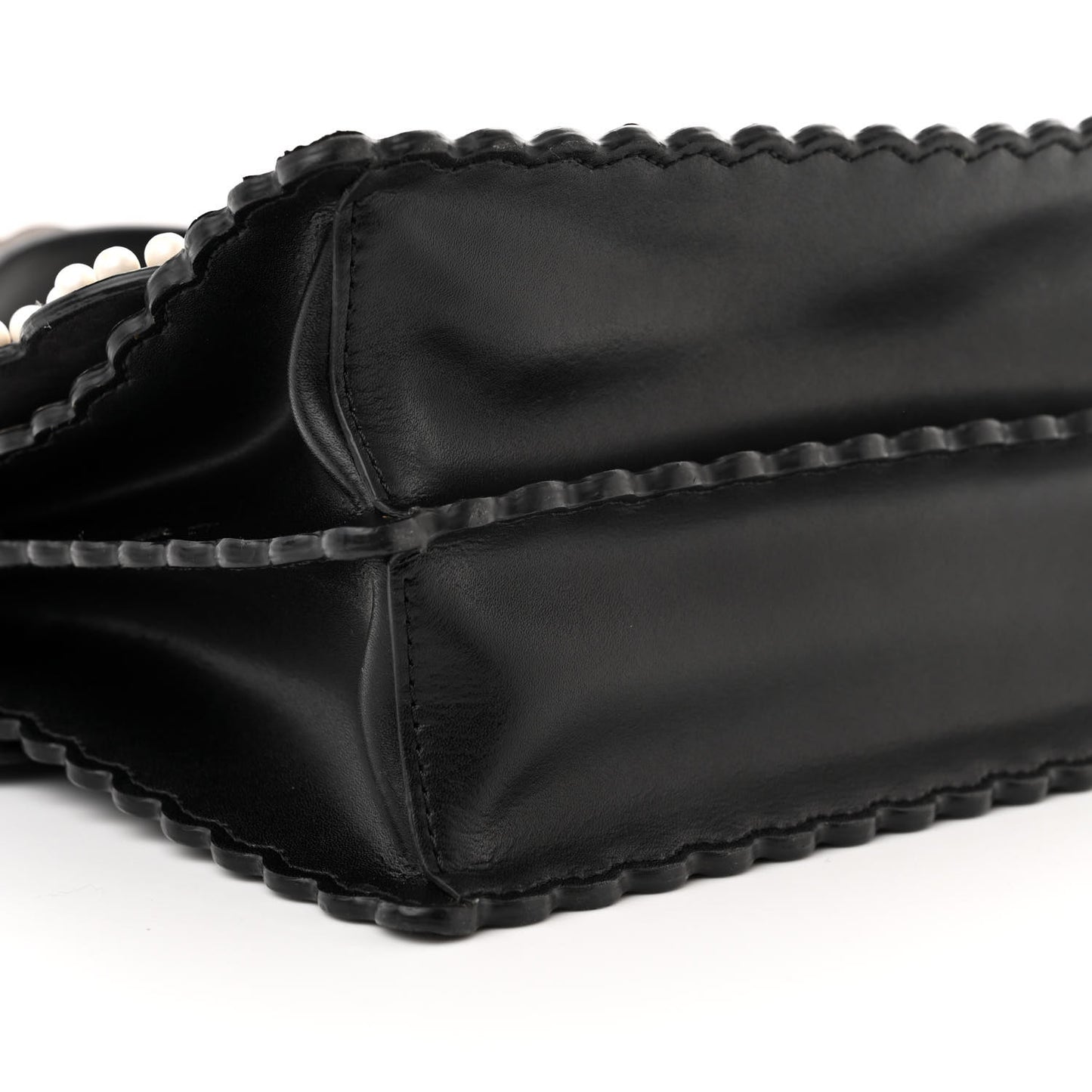 Vitello Liberty Pearl Bi-Color Flowers and Bows Scalloped Studded Kan I Shoulder Bag Black Camelia