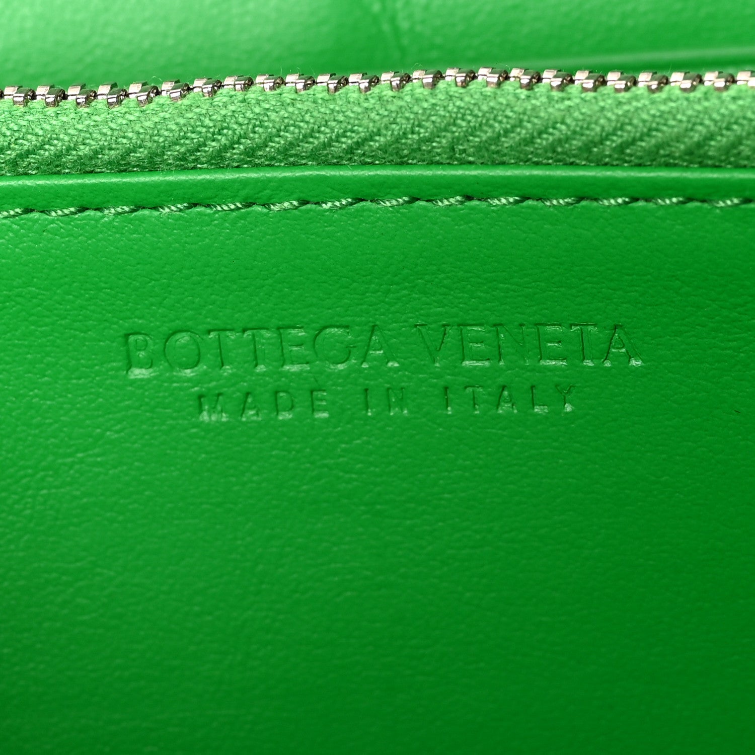 Bottega Veneta Calfskin Maxi Intrecciato Zip Wallet Parakeet 7 of 10