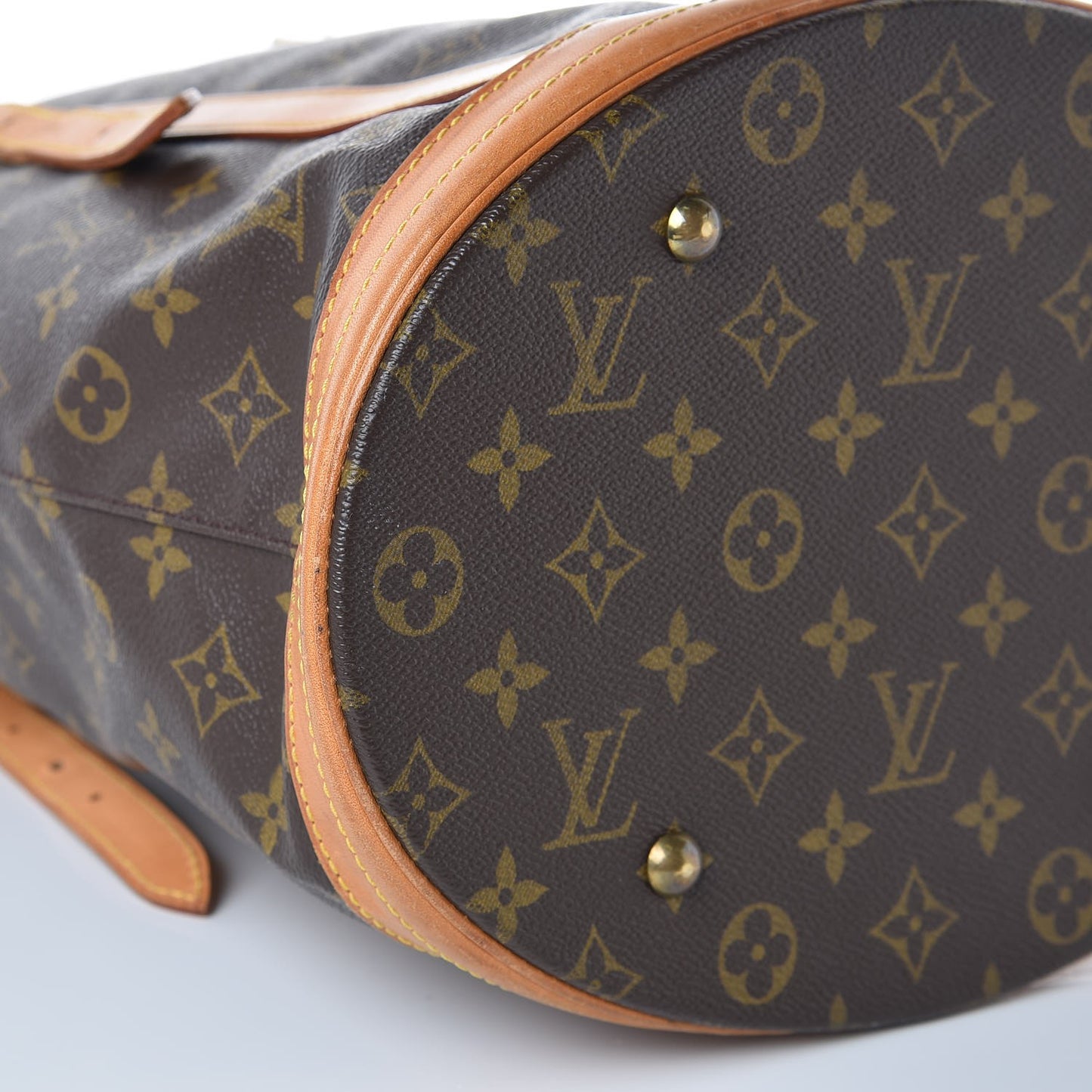 Monogram Bucket 27