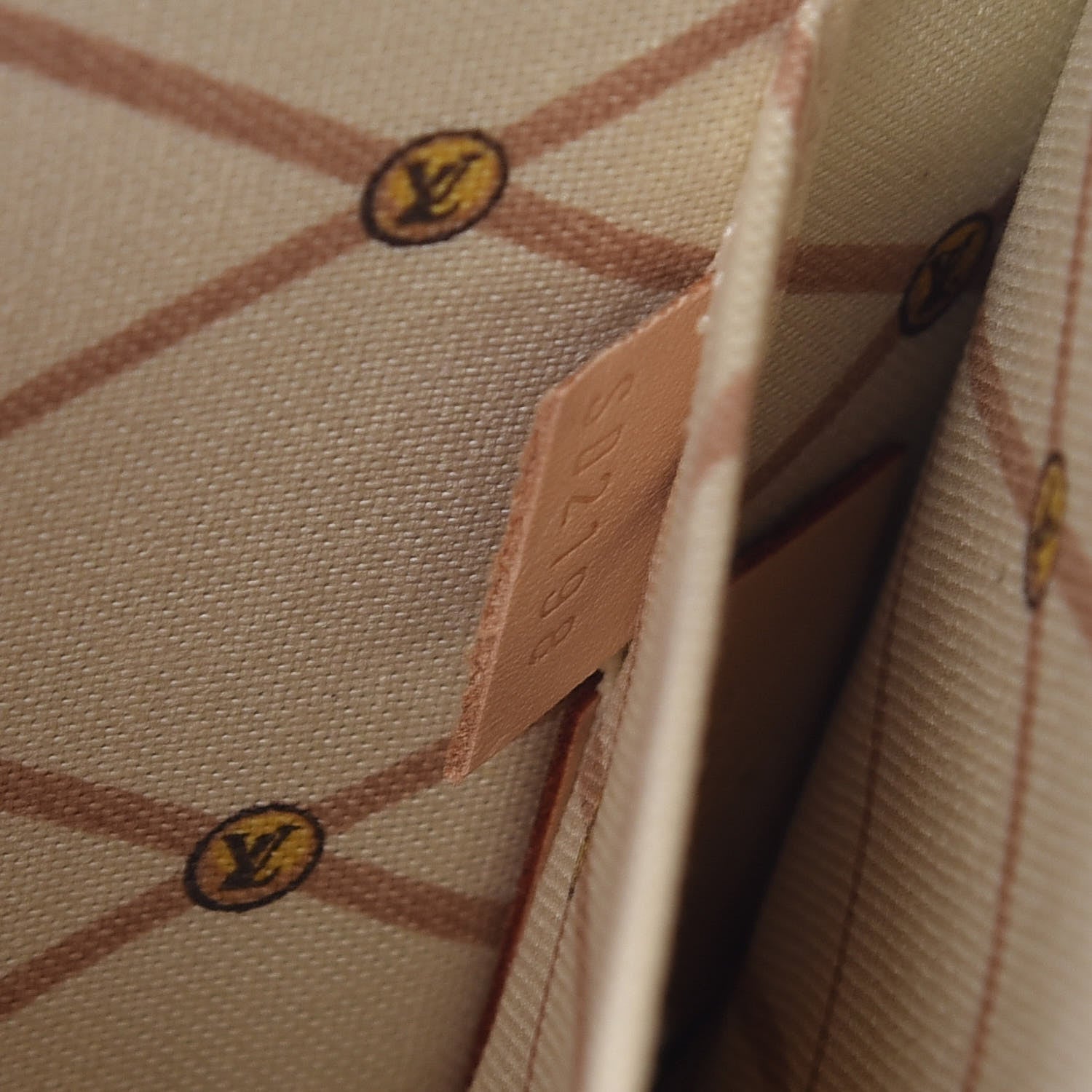 Louis Vuitton Monogram Summer Trunks MM GM Pochette 7 of 7