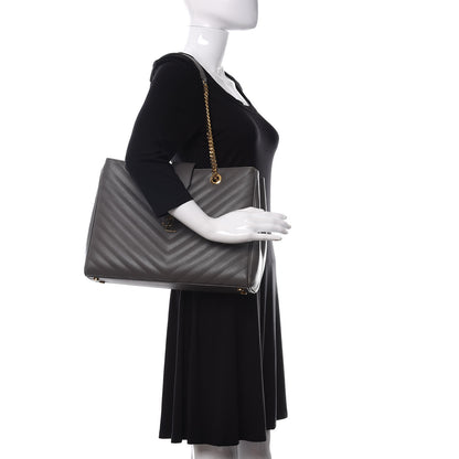 Saint Laurent Grain De Poudre Matelasse Chevron Monogram Shopping Bag Fog 2 of 17