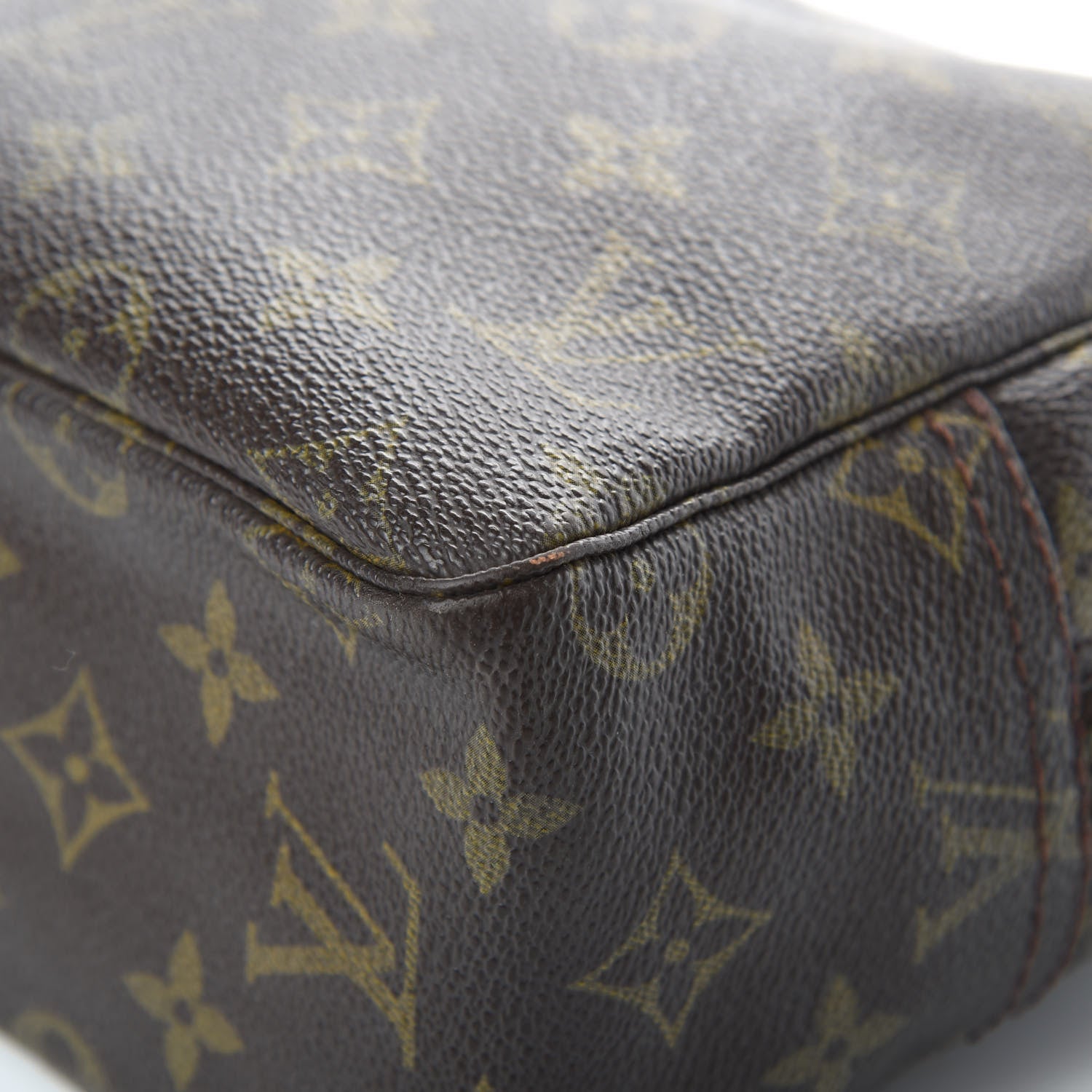 Louis Vuitton Monogram Trousse Toilette 28 11 of 13