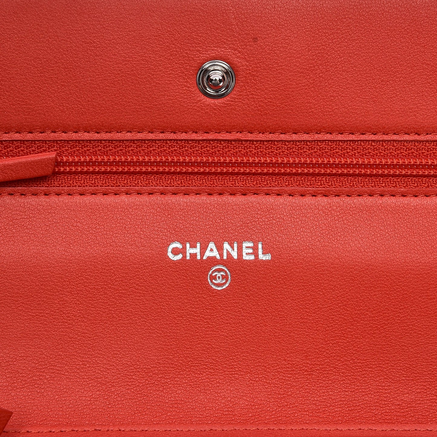 Patent Quilted Wallet On Chain WOC Red