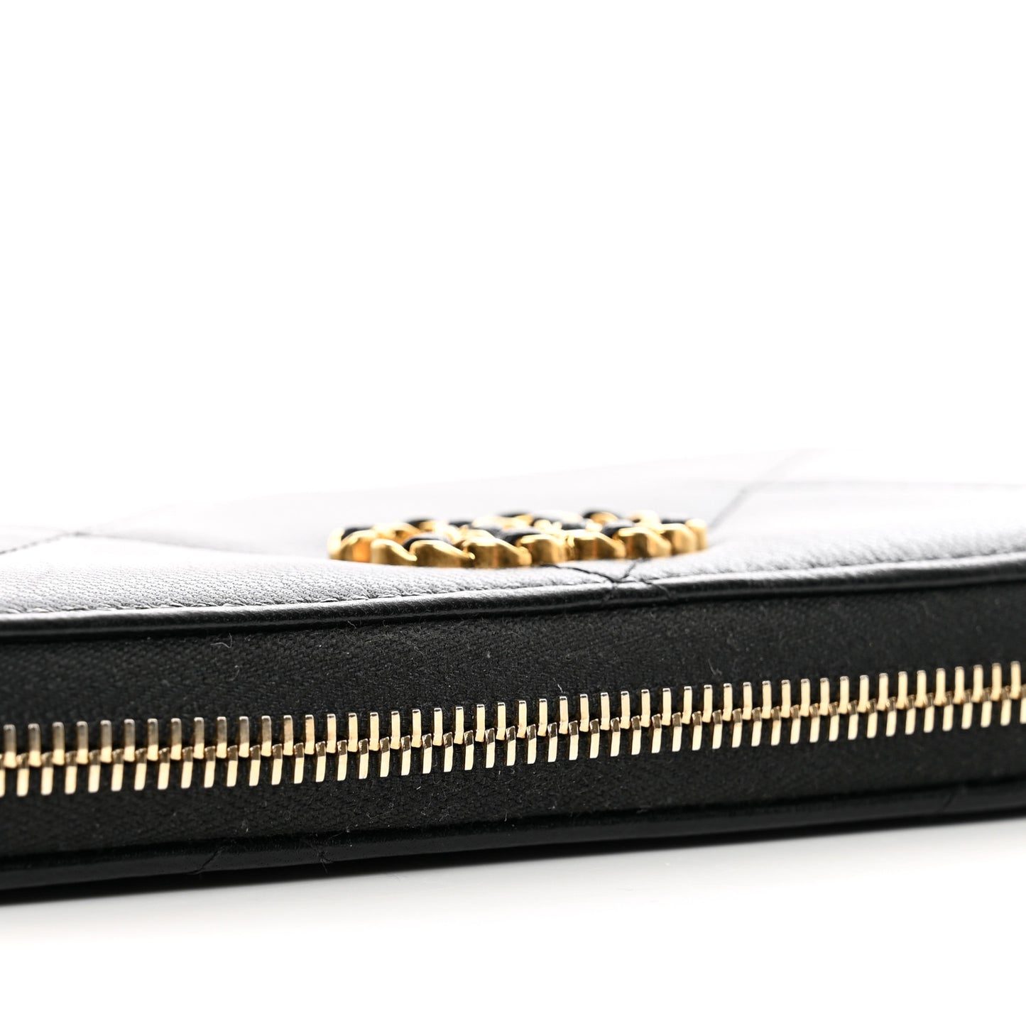 Shiny Goatskin Quilted Chanel 19 Long Zipped Around Wallet Black