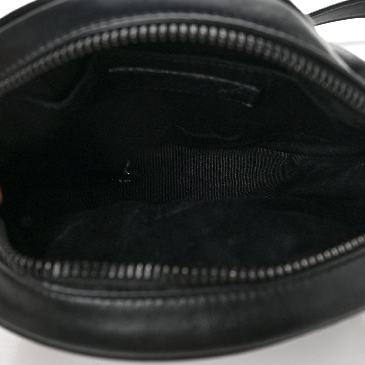Saint Laurent Calfskin Matelasse Chevron Round Vinyle Camera Bag Black 5 of 8