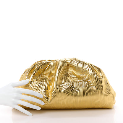 Bottega Veneta Metallic Bark Calfskin Embossed The Pouch Oversized Clutch Oro 2 of 11