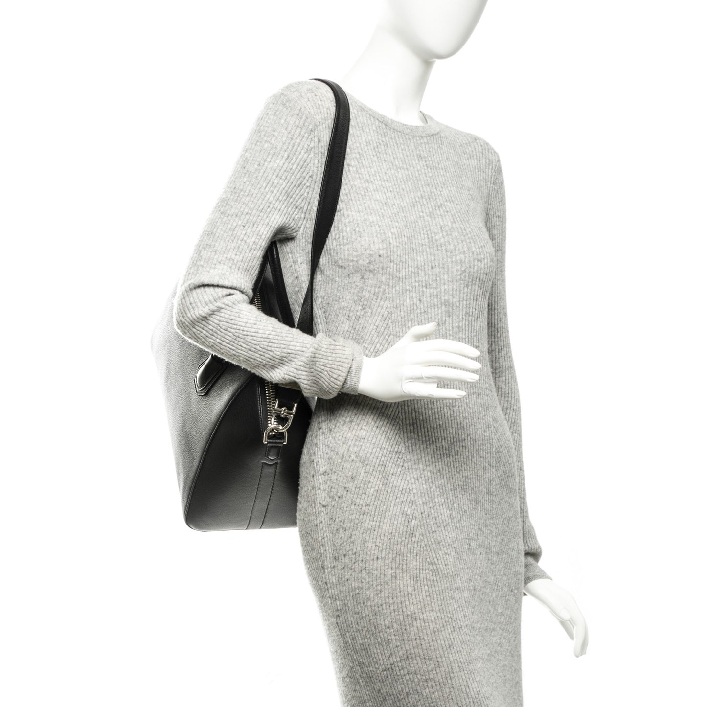 Sugar Goatskin Medium Antigona Black