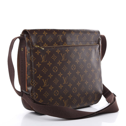 Louis Vuitton Monogram Beaubourg MM Messenger Bag 3 of 12