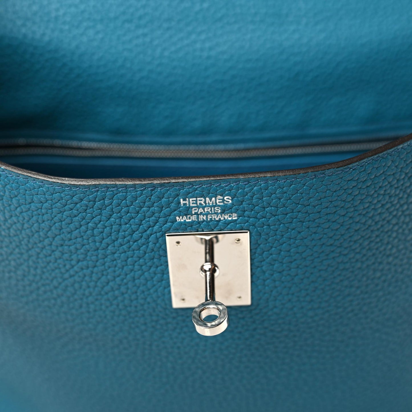 Taurillon Clemence Kelly Retourne 35 Bleu Izmir