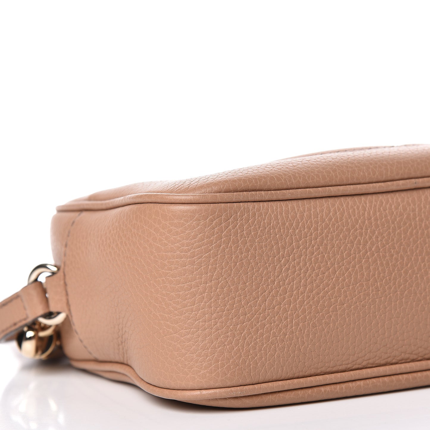 Pebbled Calfskin Small Soho Disco Bag Camelia