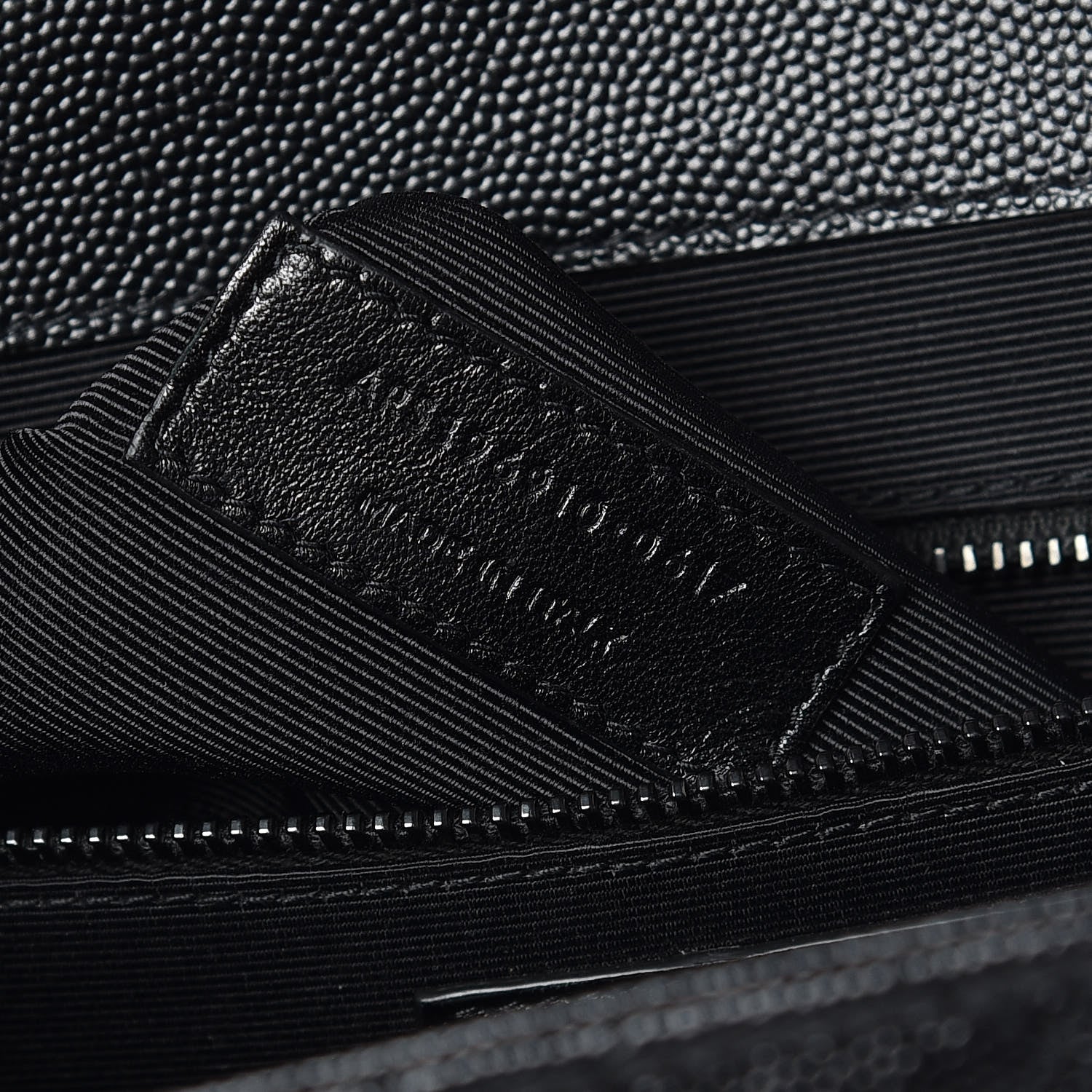 Saint Laurent Grain De Poudre Textured Mixed Matelasse Large Triquilt Monogram Monochrome Satchel Black 9 of 11