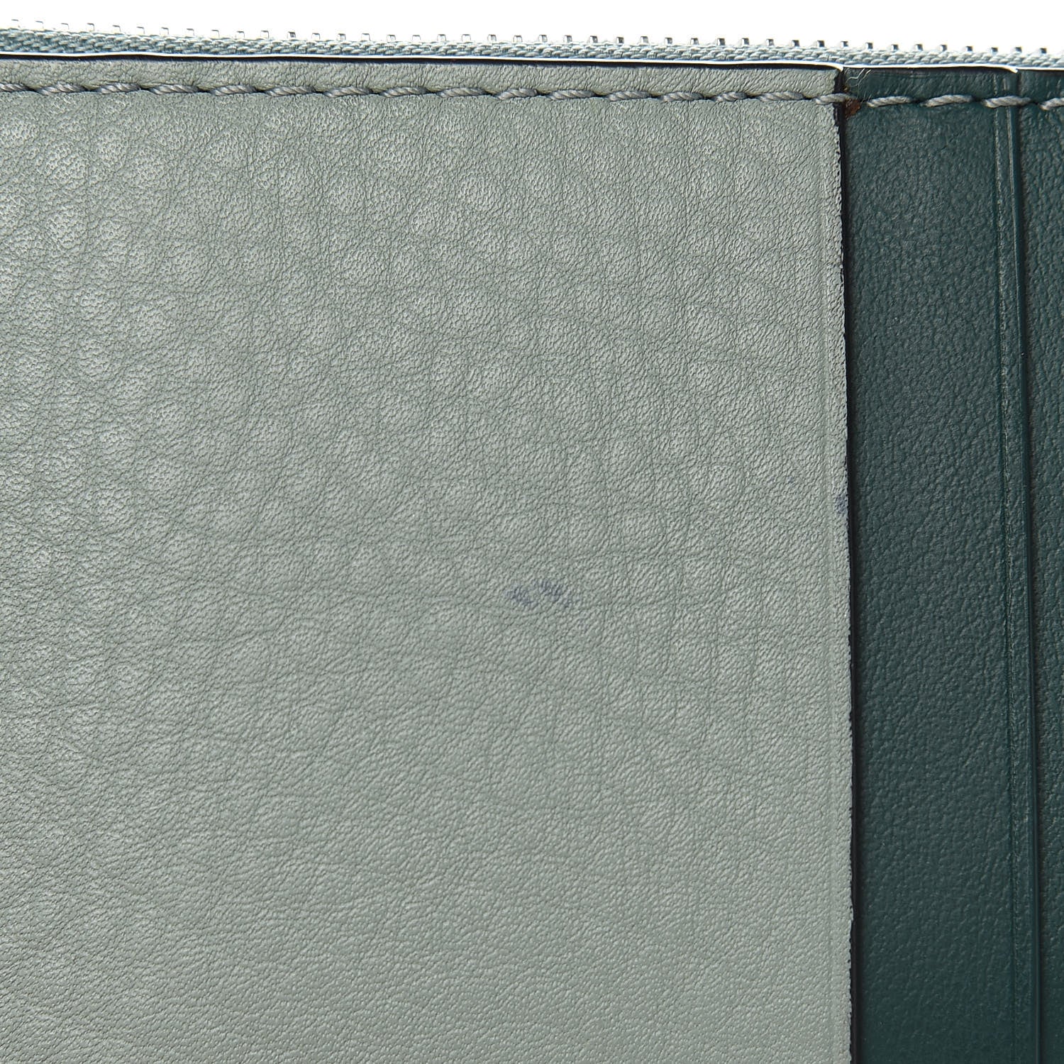 Burberry Grainy Calfskin Zip Card Case Eucalyptus Green Dark Bottle Green 6 of 7