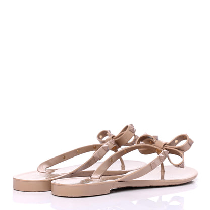 Valentino Garavani PVC Jelly Rockstud Bow Thong Sandals 37 Poudre 3 of 4