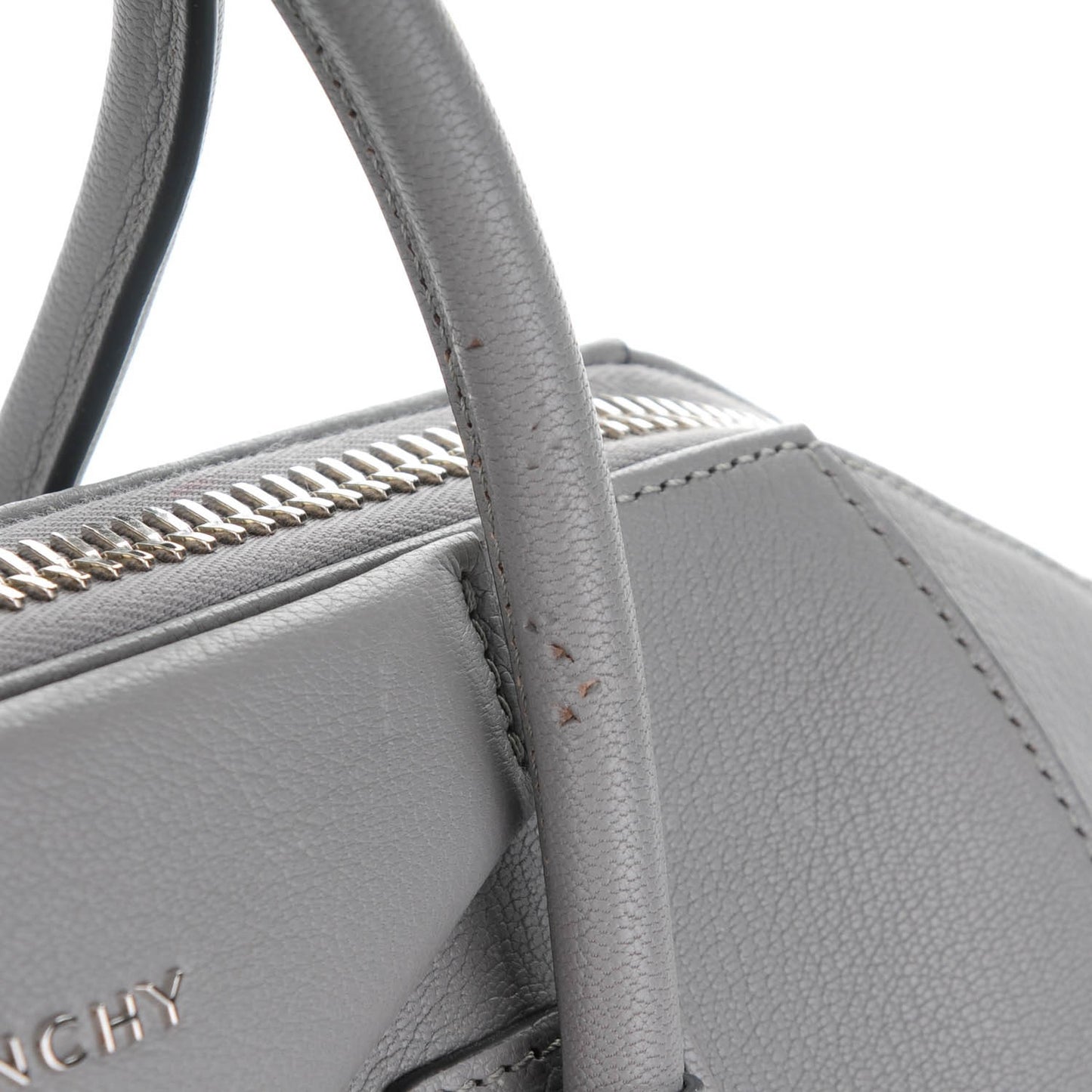 Sugar Goatskin Medium Antigona Pearl Grey