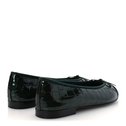 Chanel Crocodile Embossed Patent Calfskin Cap Toe CC Ballerina Flats 37.5 Dark Green Black 5 of 11