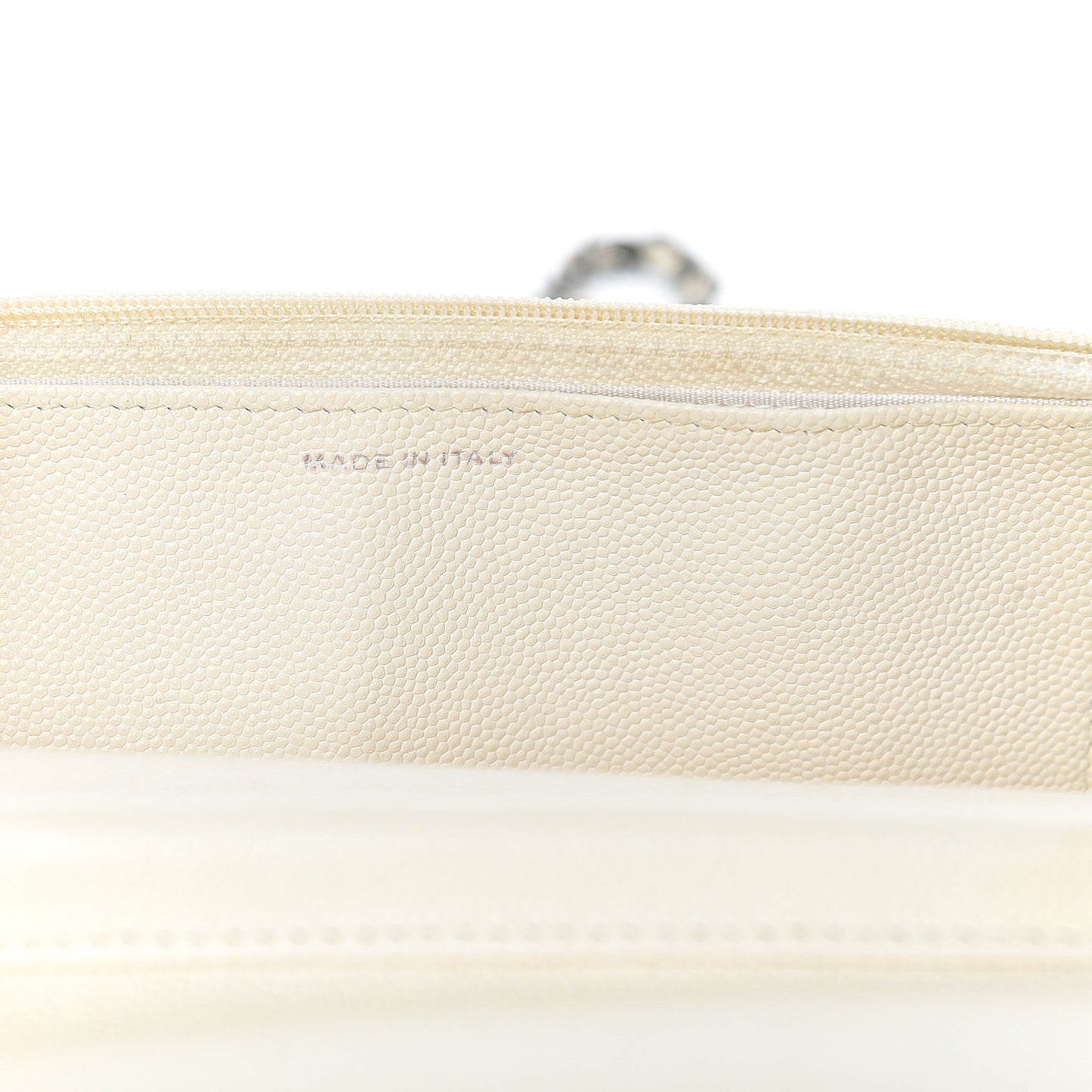 Caviar Quilted Boy Wallet On Chain WOC White