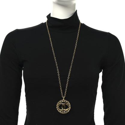 Chanel Metal CC Heart Medallion Chain Pendant Necklace Gold 2 of 5