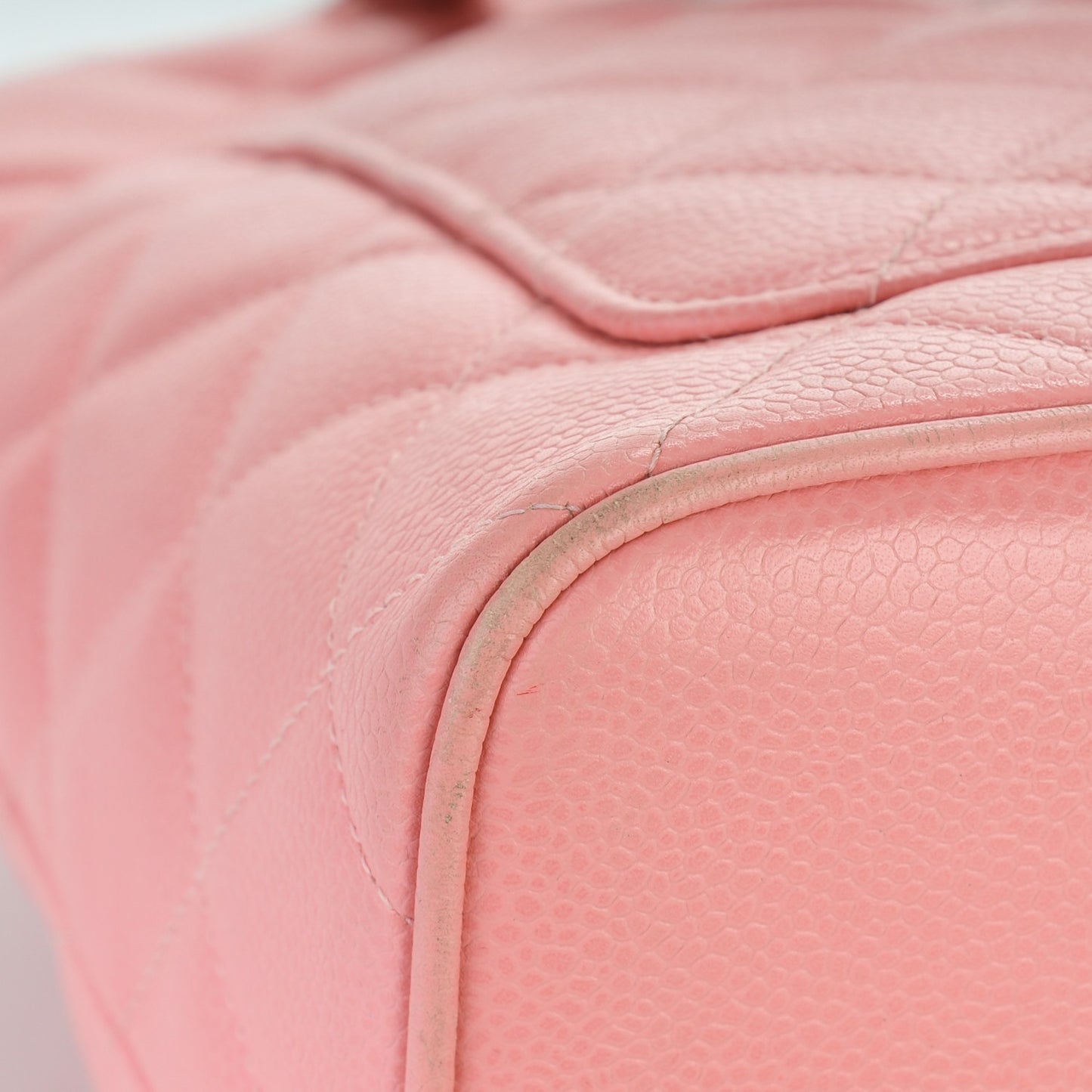 Caviar Quilted Medallion Tote Light Pink
