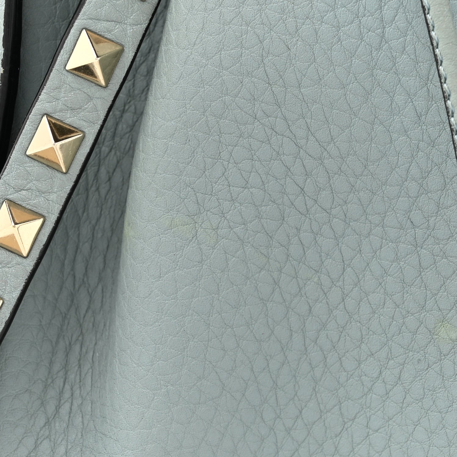 Valentino Garavani Grained Calfskin Rockstud Bucket Bag Amadeus 7 of 15