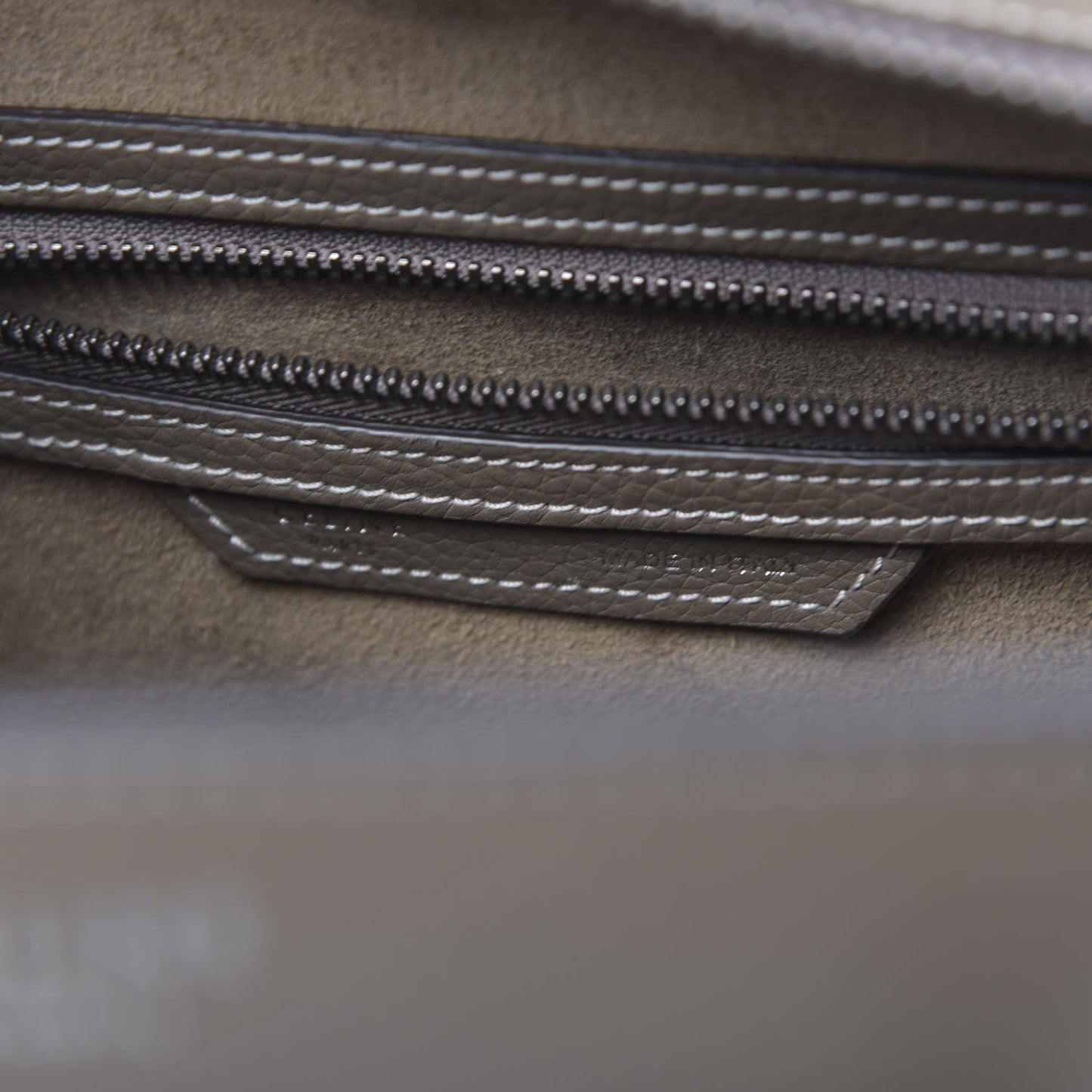 Drummed Calfskin Micro Luggage Souris