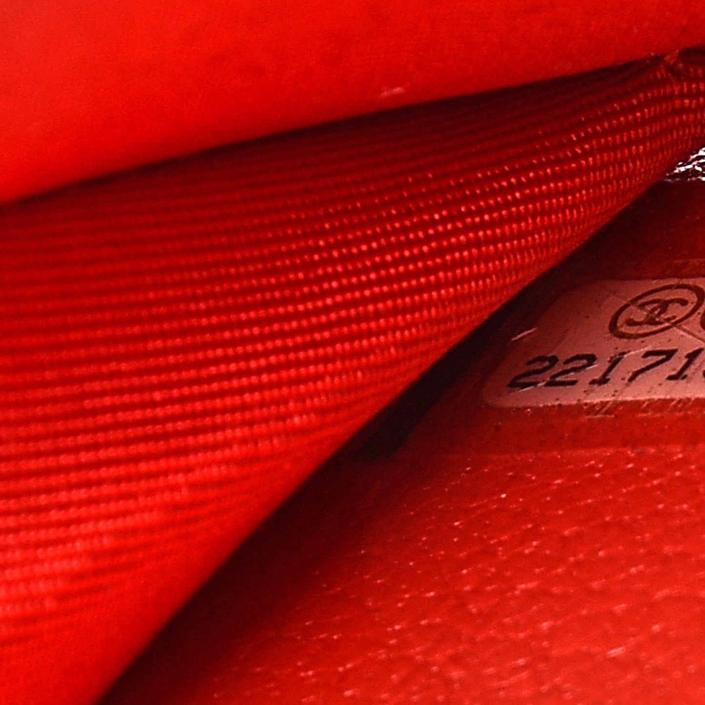 Shiny Goatskin Diagonal Quilted Small Zip Around Wallet Red