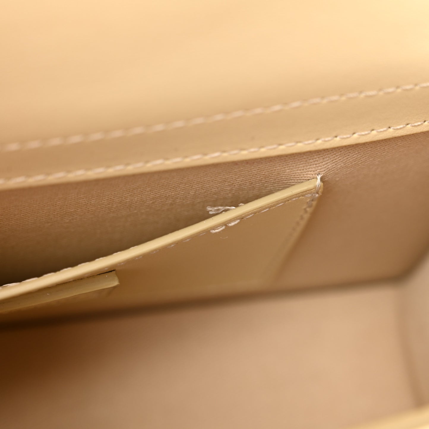 Smooth Calfskin Le Grand Bambino Ivory